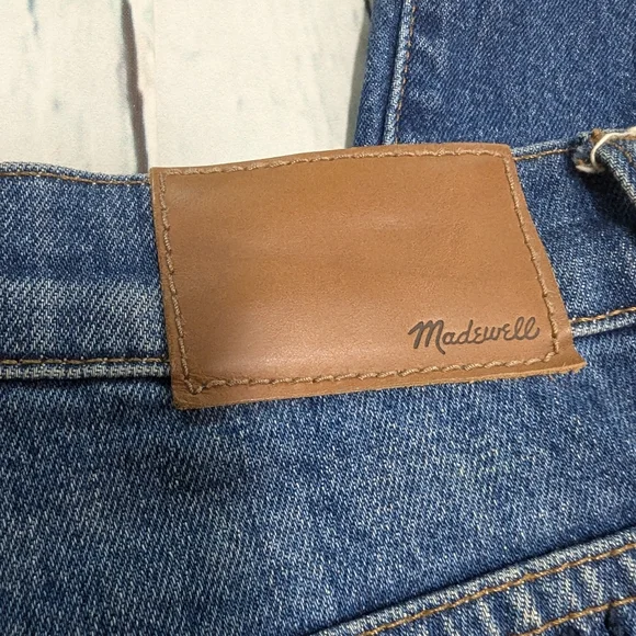 Madewell The High-Rise Slim Boy Jean with floral embroidery. - Picture 6 of 8